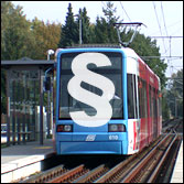 'Letbanelov p� banen' Tramtrain i Kassel. Foto: Helge Bay